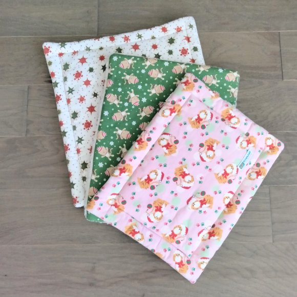 Winter Stars Cozy Pet Mats, Cat Beds, Dog Mats, Crate Pads NEW with Tags - Picture 2 of 3